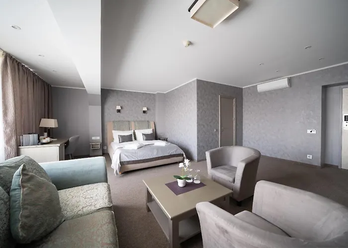 Bellevue Park With Free Parking Отель 4*