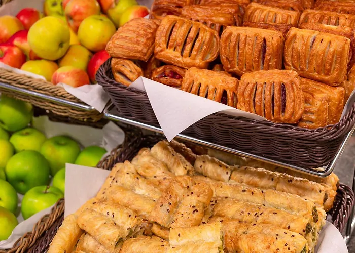 Отель Bellevue Park With Free Parking Рига