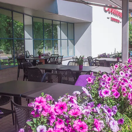 Bellevue Park With Free Parking