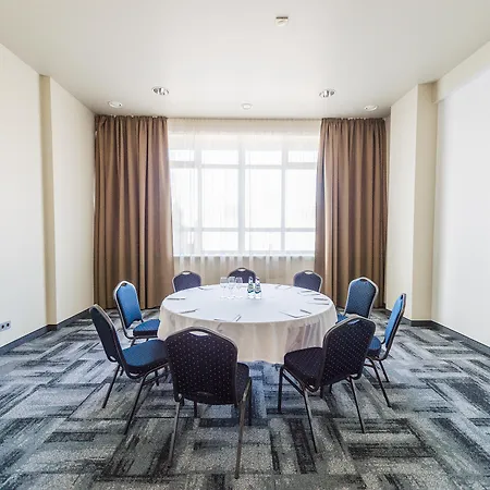 Bellevue Park With Free Parking