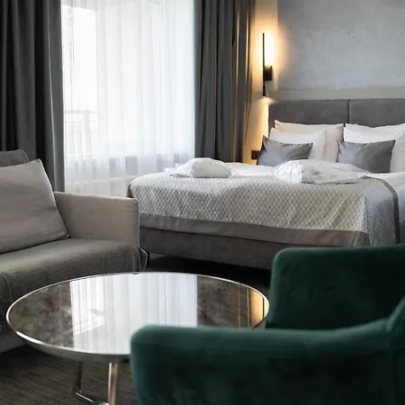 Bellevue Park With Free Parking Hotel