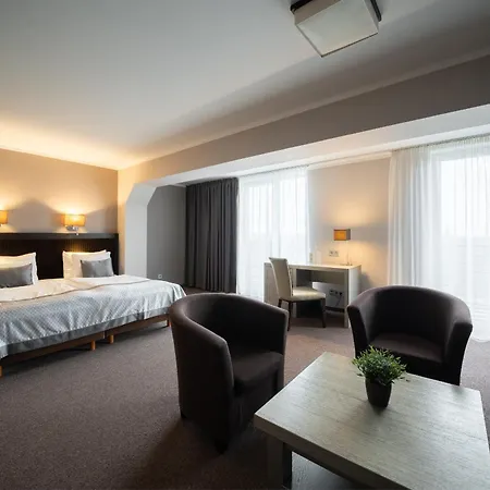 Bellevue Park With Free Parking 4*