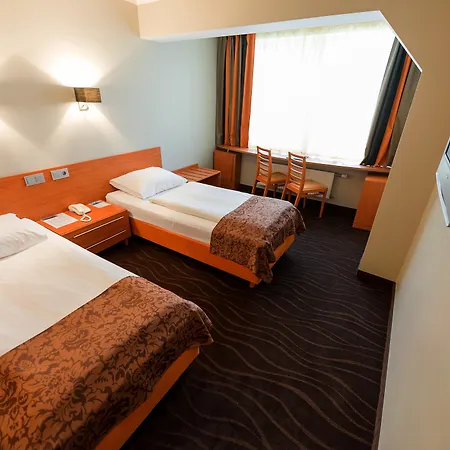 Bellevue Park With Free Parking