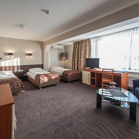 Готель Bellevue Park With Free Parking