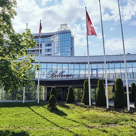 Bellevue Park With Free Parking 4*