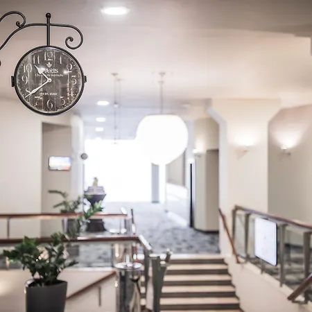 Bellevue Park With Free Parking Riga