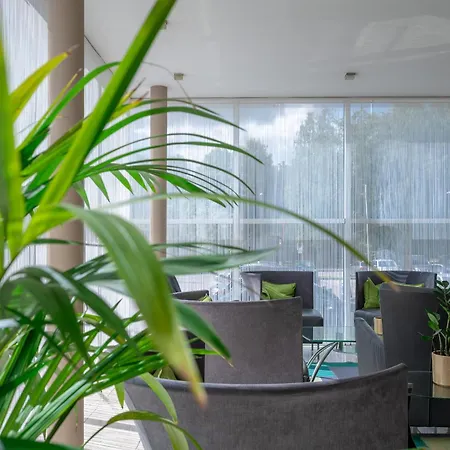 Bellevue Park With Free Parking Отель 4*