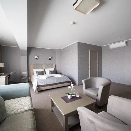Bellevue Park With Free Parking Отель 4*