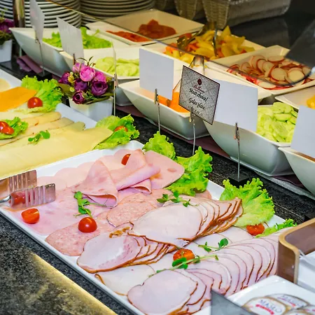 Bellevue Park With Free Parking 4*