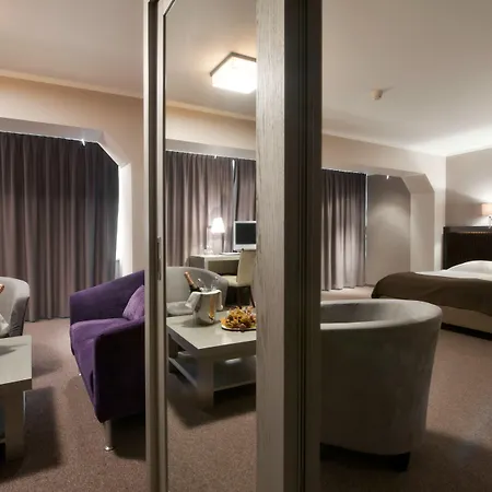 Bellevue Park With Free Parking Hotel Riga