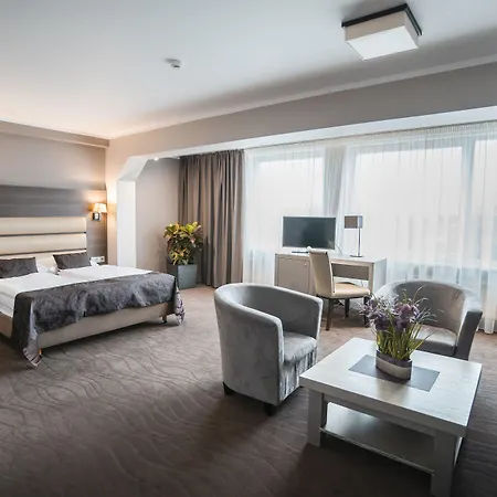 Bellevue Park With Free Parking Riga