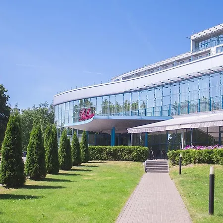 Bellevue Park With Free Parking Отель