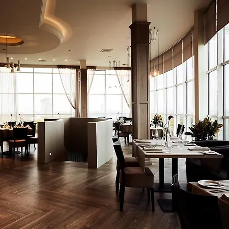 Bellevue Park With Free Parking 4* Riga