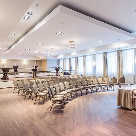 Bellevue Park With Free Parking Hotel 4*