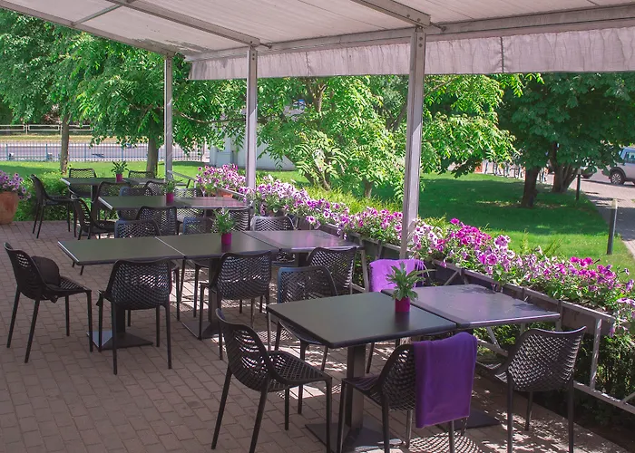 Bellevue Park With Free Parking 4*