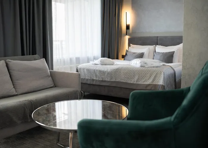 Bellevue Park With Free Parking Hotel