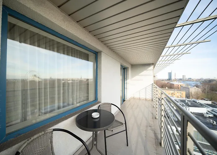 Bellevue Park With Free Parking Hotel