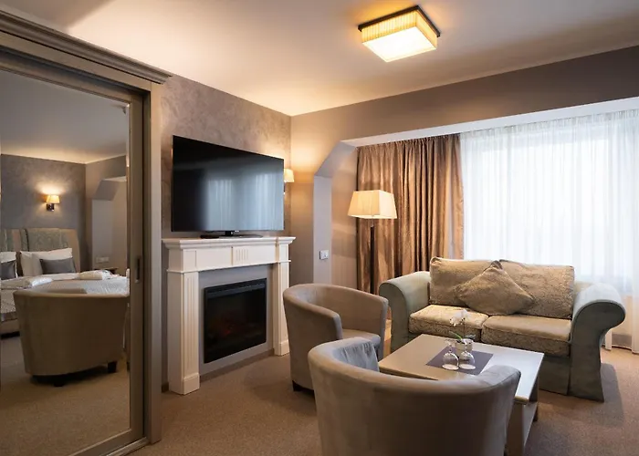 Bellevue Park With Free Parking 4*