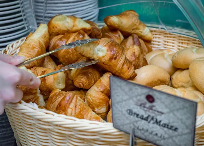 Bellevue Park With Free Parking