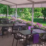 Bellevue Park With Free Parking 4*