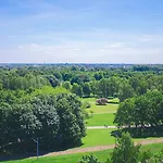 Bellevue Park With Free Parking